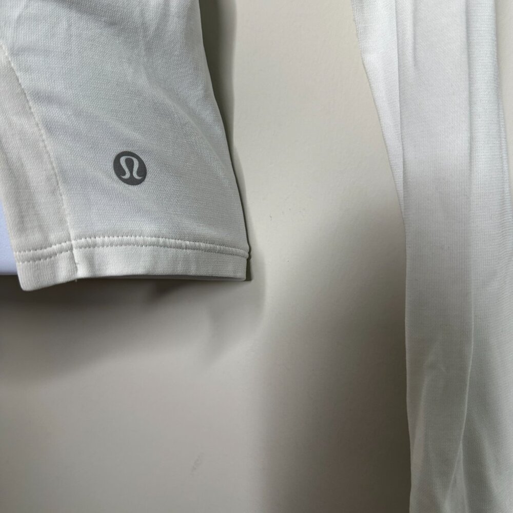Lululemon Long Sleeve Cropped Athletic Top Women's XS - Picture 2 of 4
